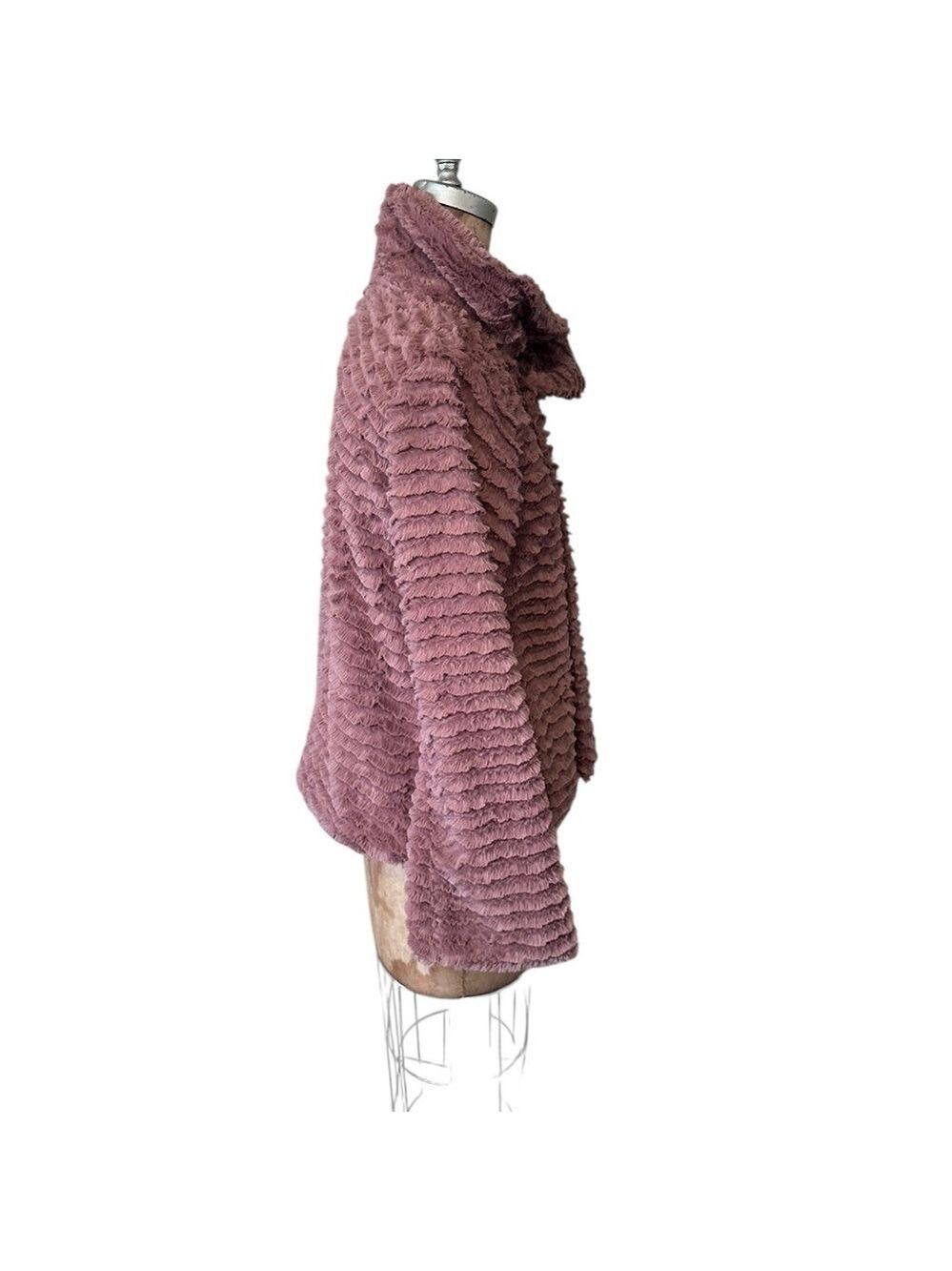 Patagonia Women’s Pelage Faux Fur Pink Mauve Full Zip Asymmetrical Size S EUC - Picture 3 of 8